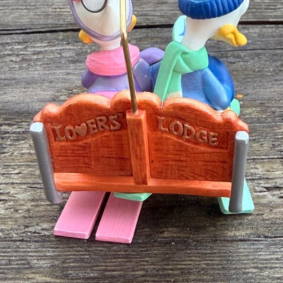 Hallmark & Disney Ornaments Donald and Daisy Duck Lovers' Lodge Surprising Gift - Picture 7 of 15